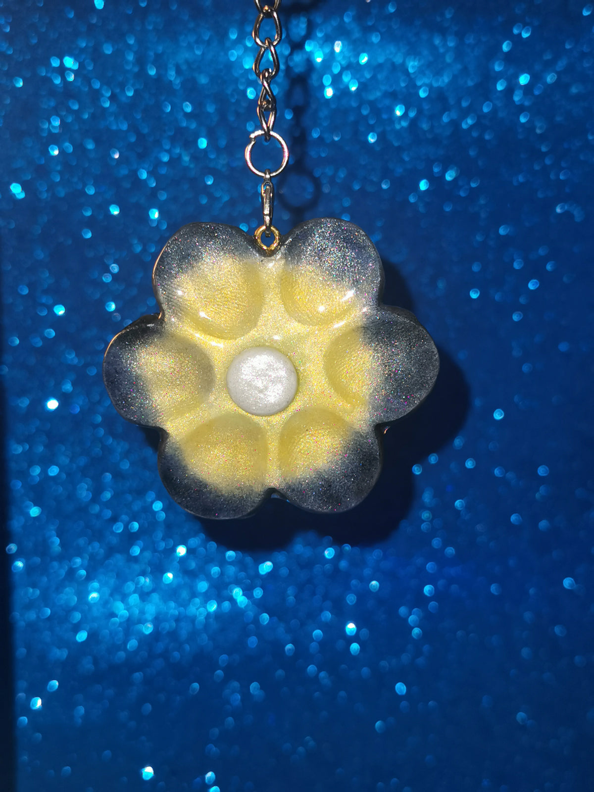 Galaxy Flower Worry Stone Keyring’s